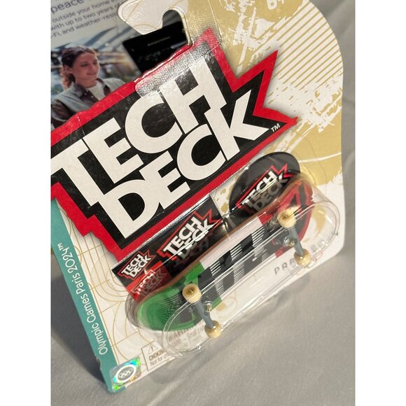 Tech Deck Paris 2024 Olympic Games Fingerboard Set - Picture 2 of 3
